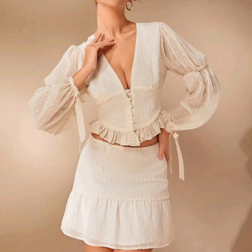 Women's Solid Color Pleated Long Sleeve Casual Blouse, Everyday Wear - Picture 2 of 2